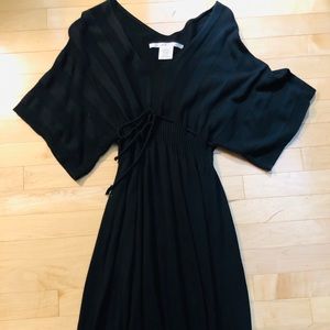 Super cute black MAX STUDIO dress